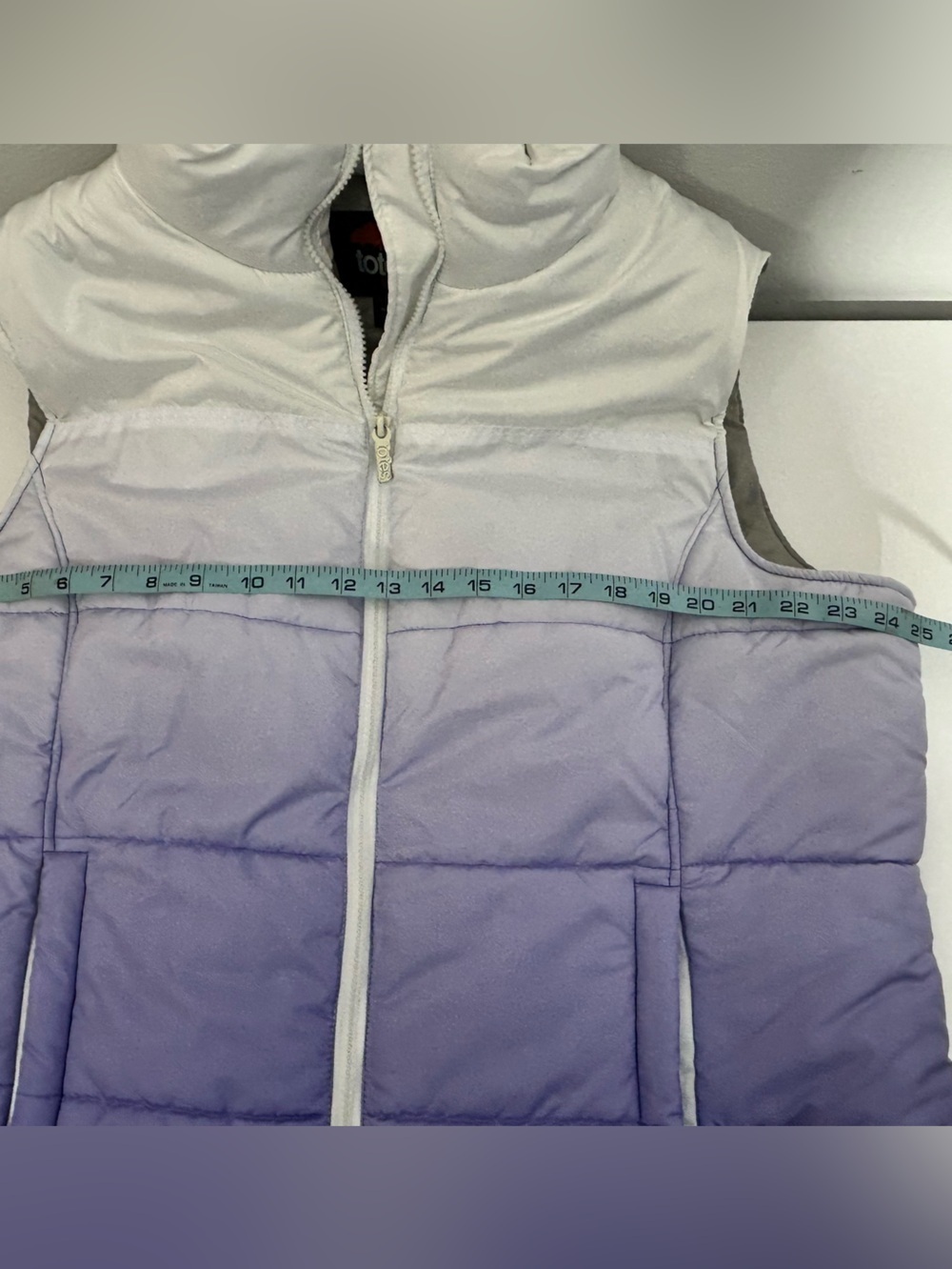 totes White to Purple Ombre Puffer Vest 3 Zipper Pockets Size XL - Picture 5 of 13